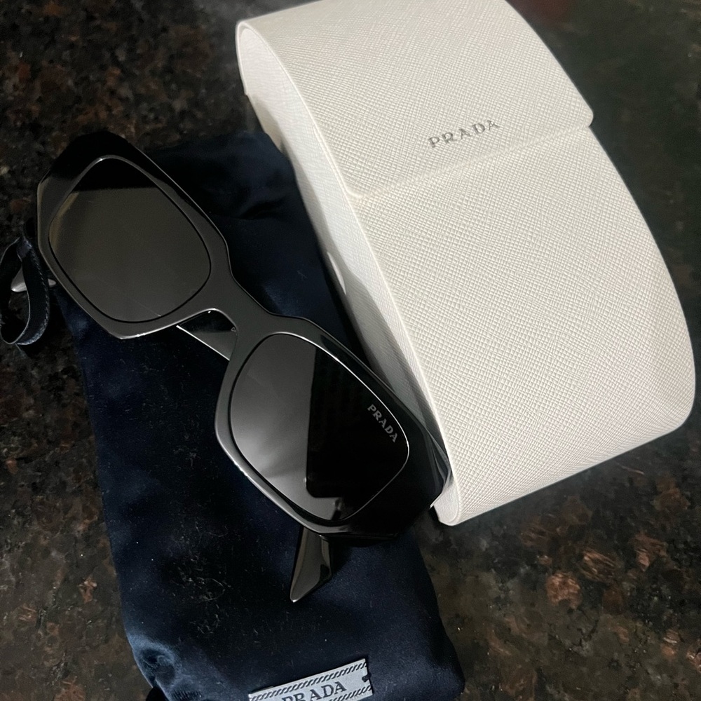 Prada Black Wayfarer Sunglasses Timeless Design